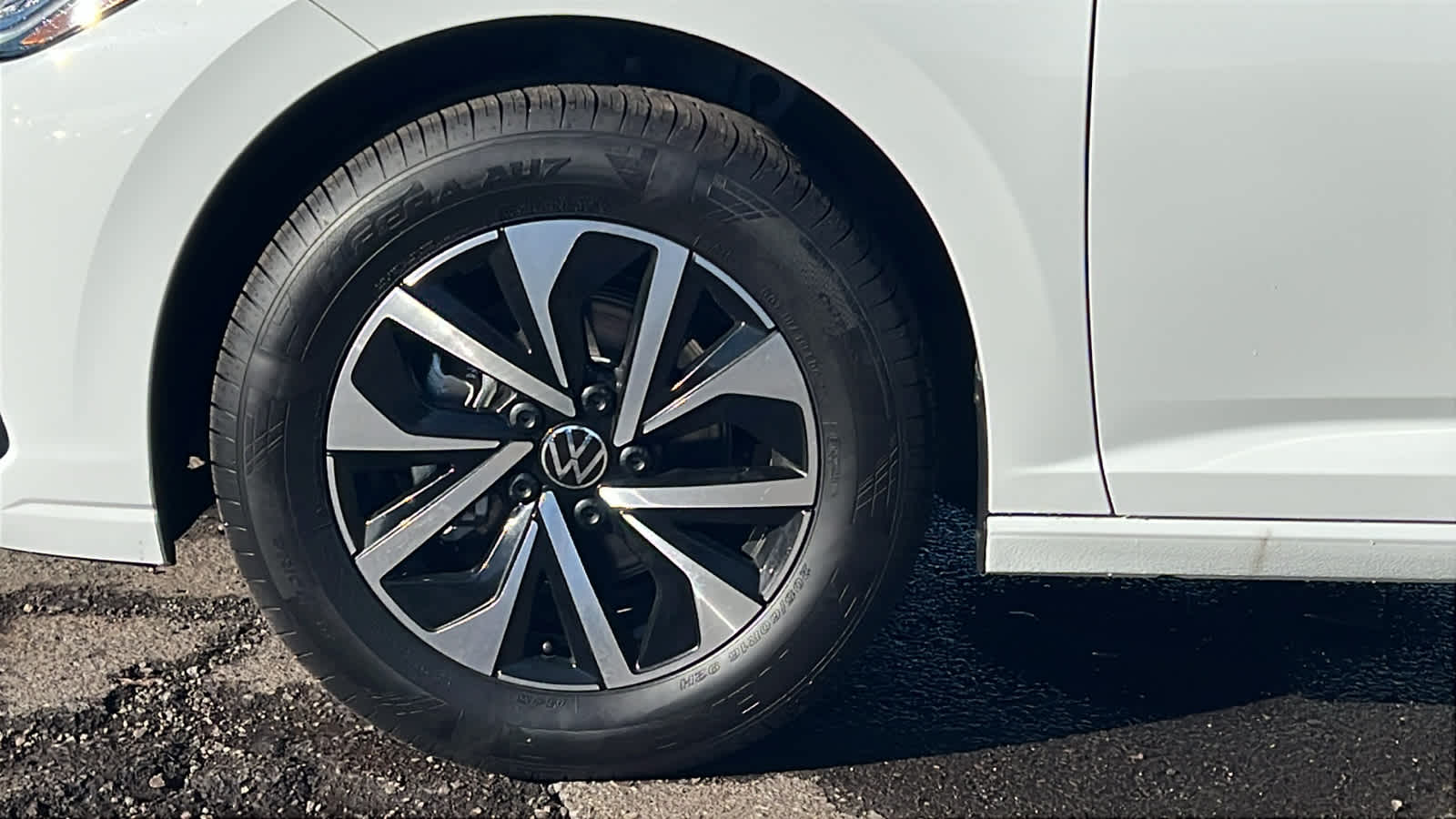 Thumbnail: 2026 Volkswagen Jetta - 9