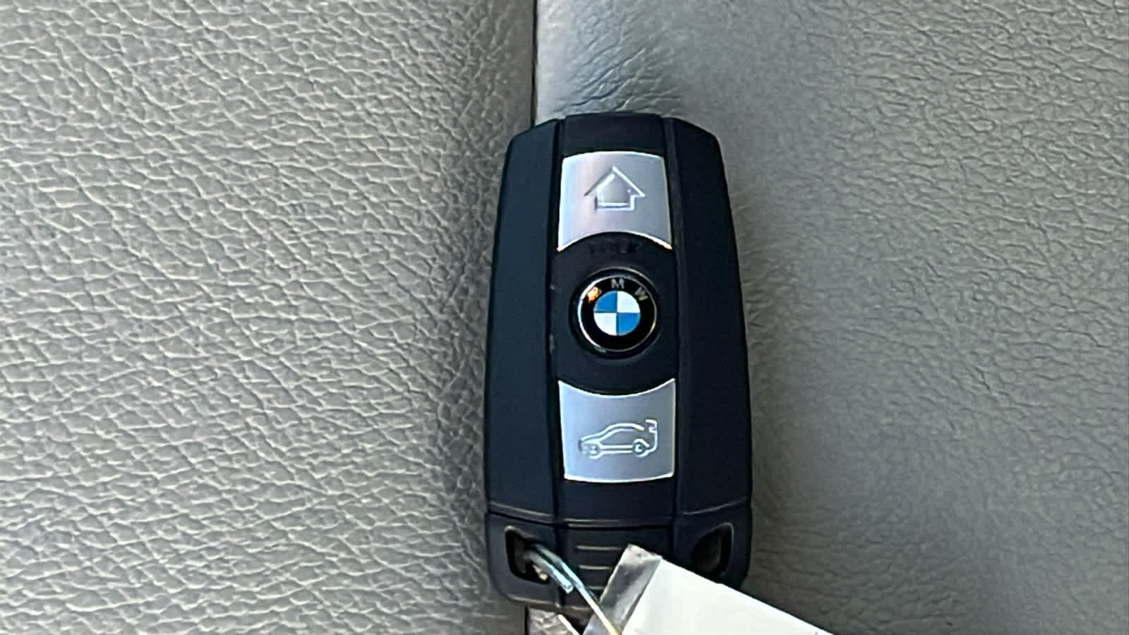 Thumbnail: 2008 BMW X6 - 29