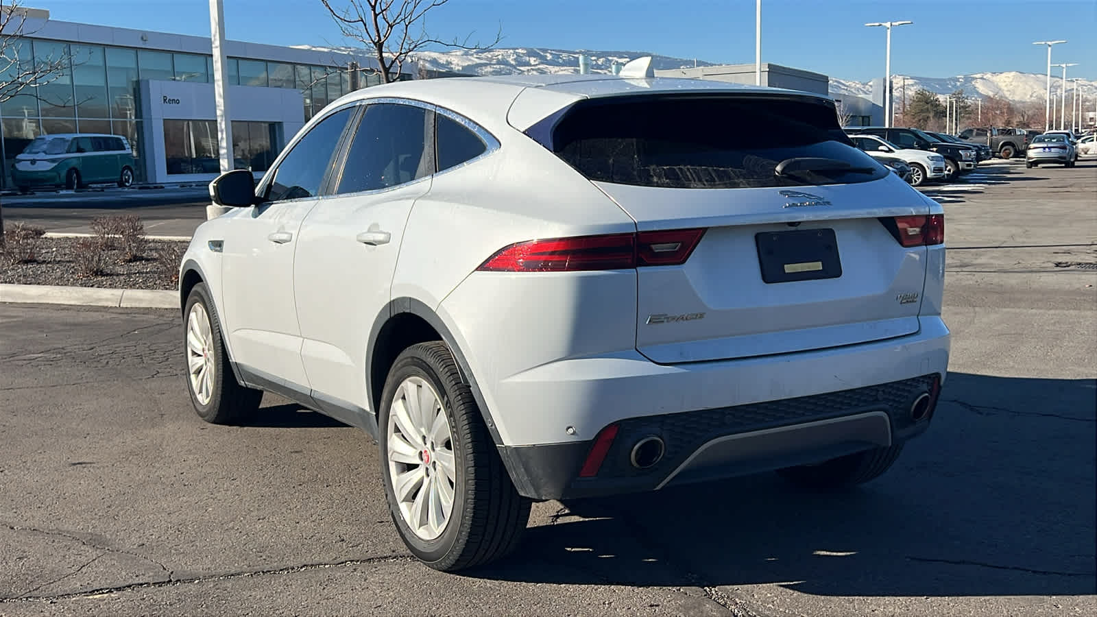 Thumbnail: 2018 Jaguar E-Pace - 7