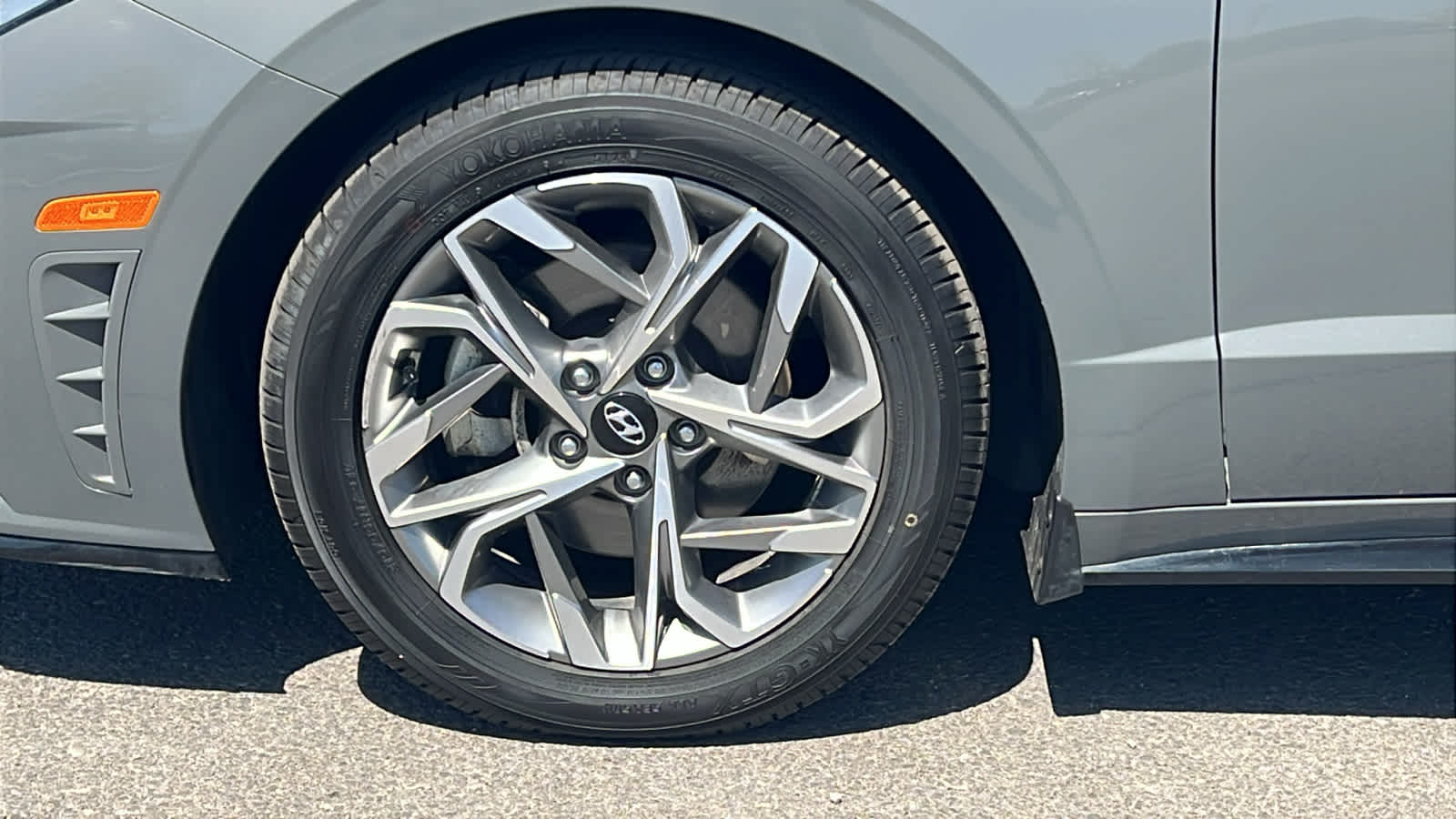 Thumbnail: 2021 Hyundai Sonata - 9
