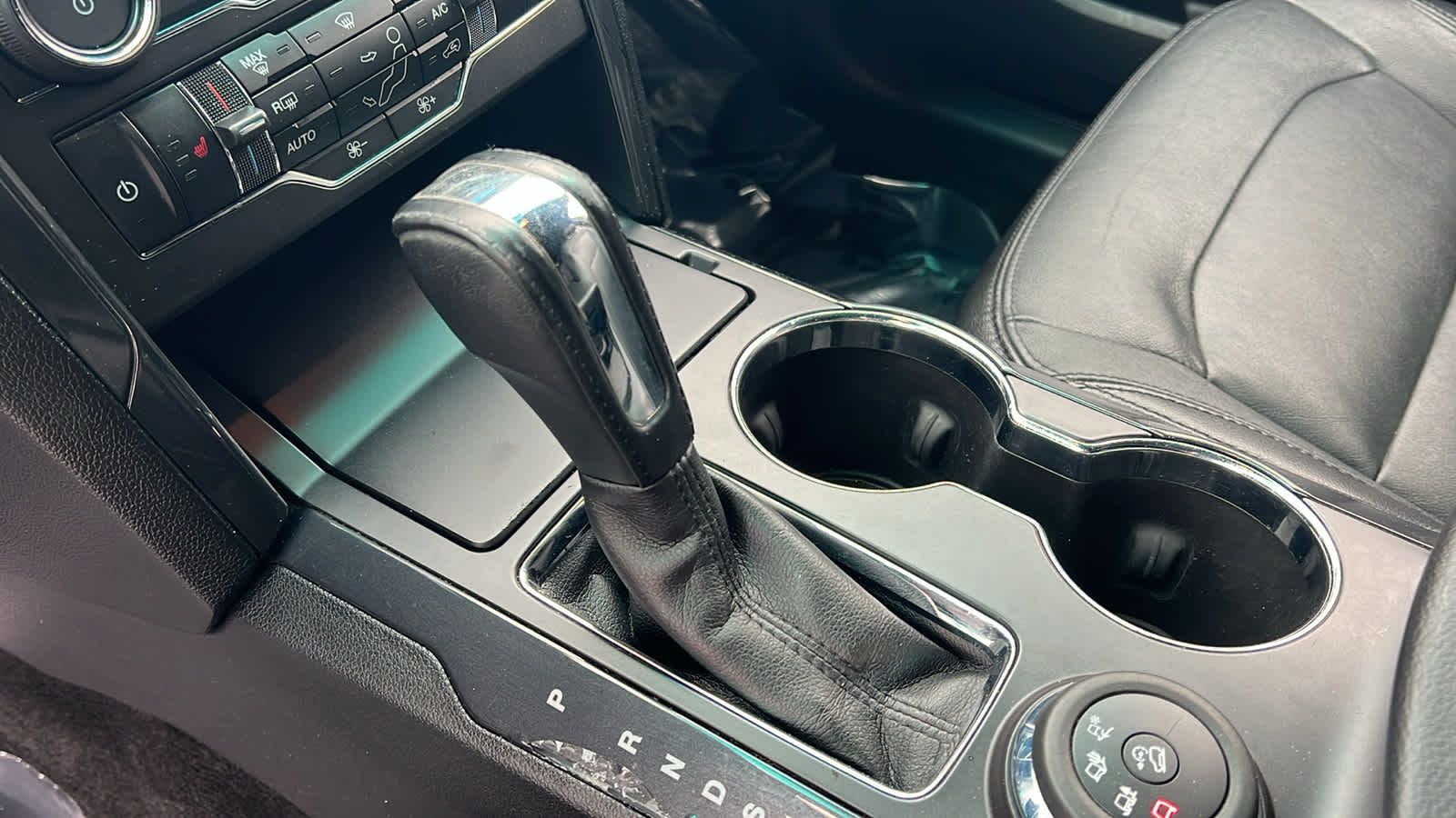 Thumbnail: 2017 Ford Explorer - 13