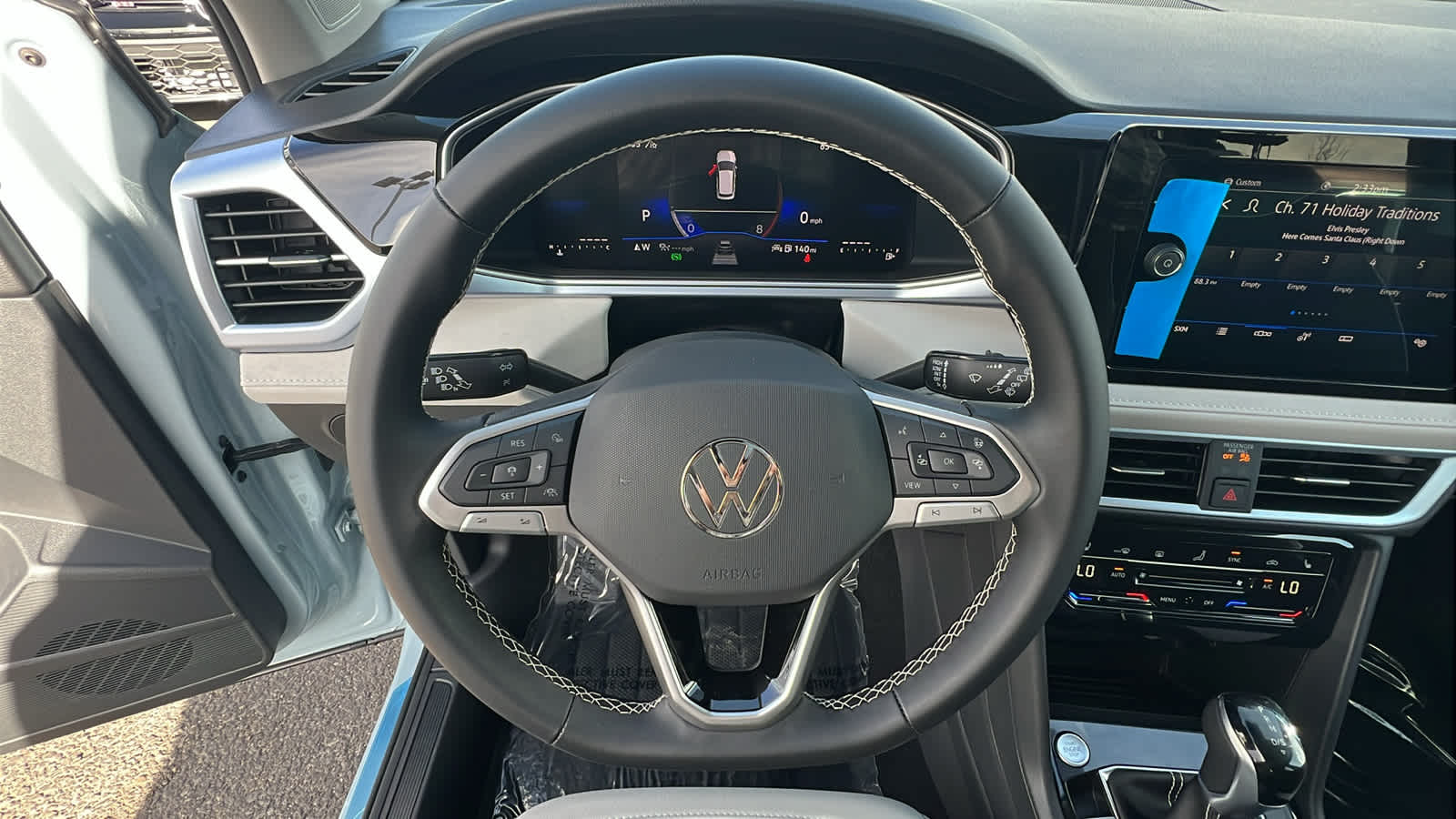 Thumbnail: 2026 Volkswagen Taos - 18