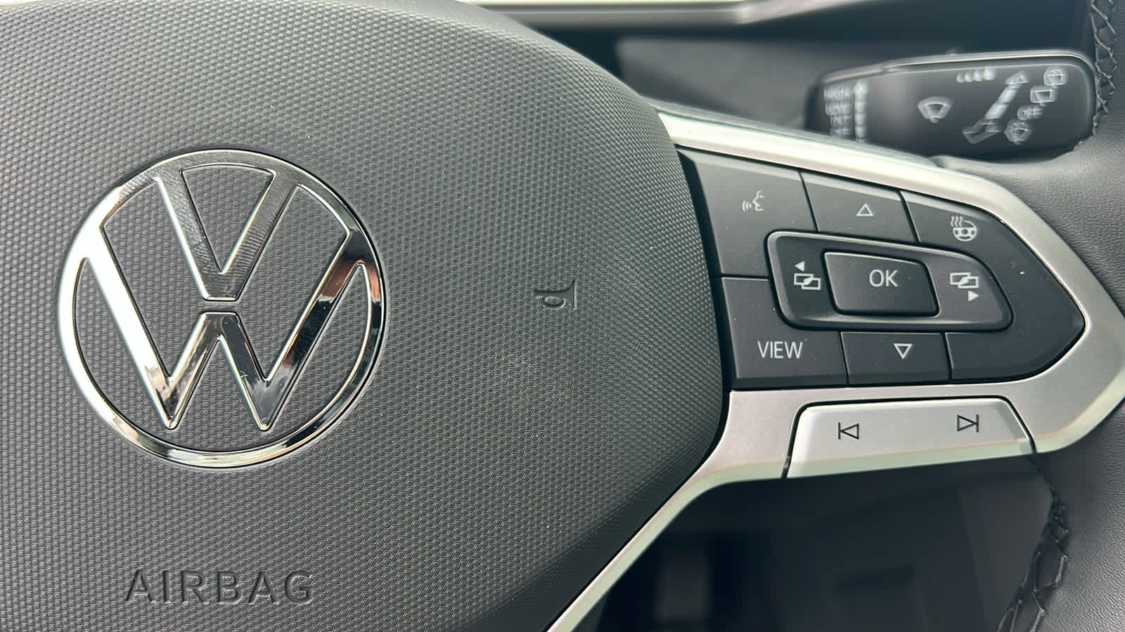 Thumbnail: 2025 Volkswagen Taos - 20