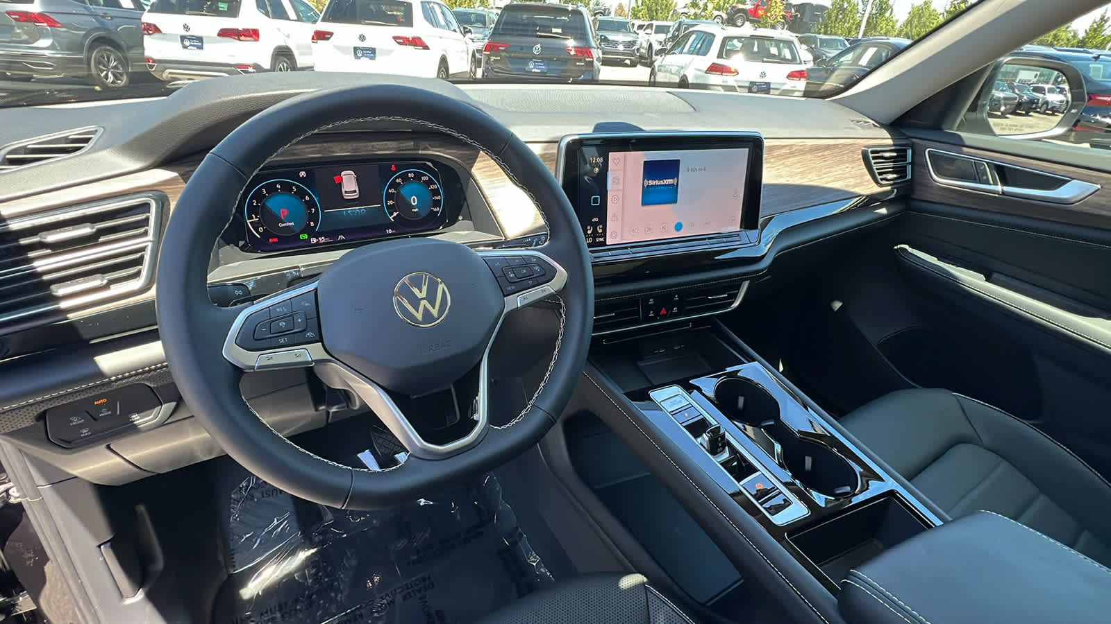 2024 Volkswagen Atlas SEL 3