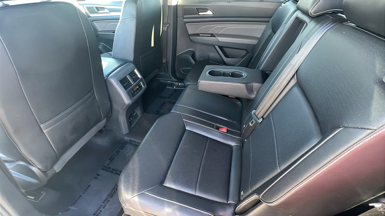 Thumbnail: 2022 Volkswagen Atlas - 24