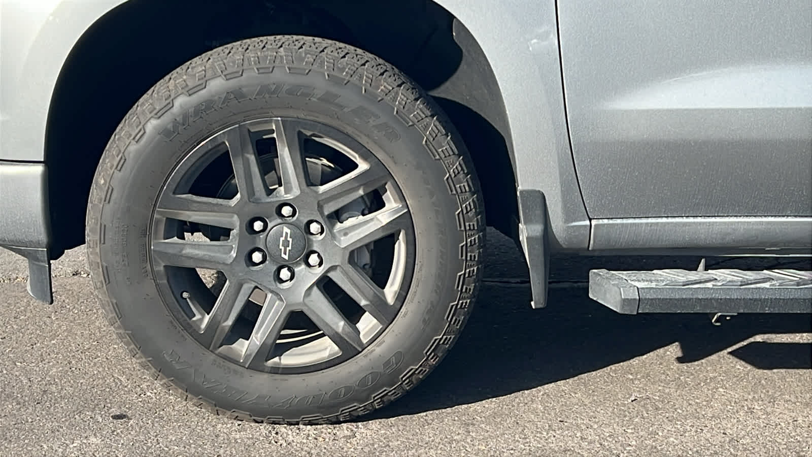 Thumbnail: 2023 Chevrolet Silverado 1500 - 9