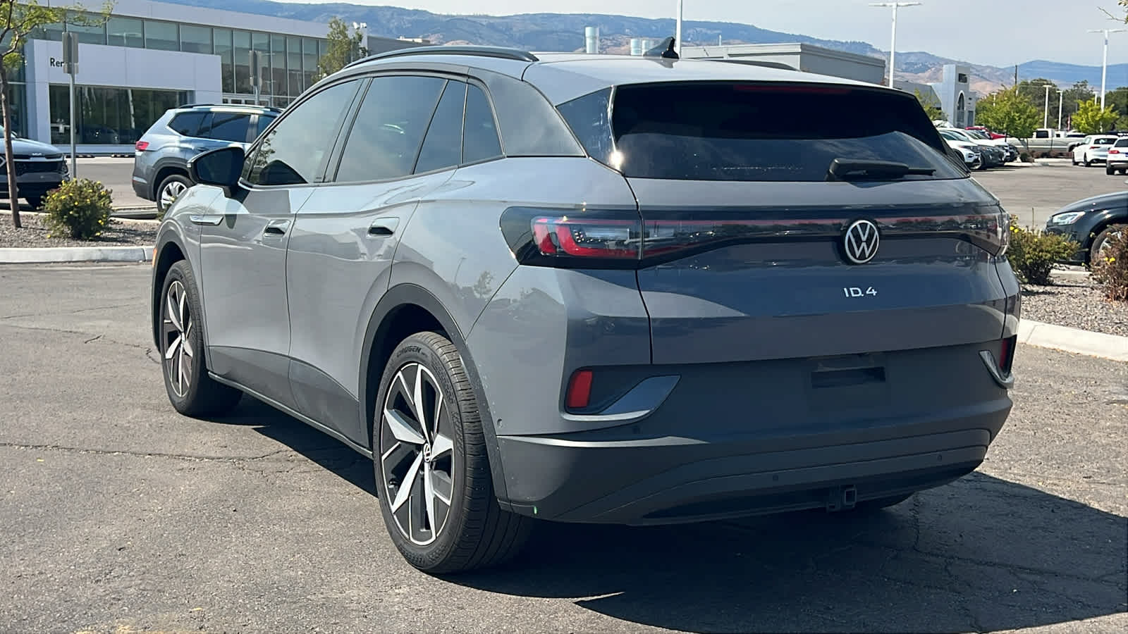 Thumbnail: 2023 Volkswagen ID.4 - 7