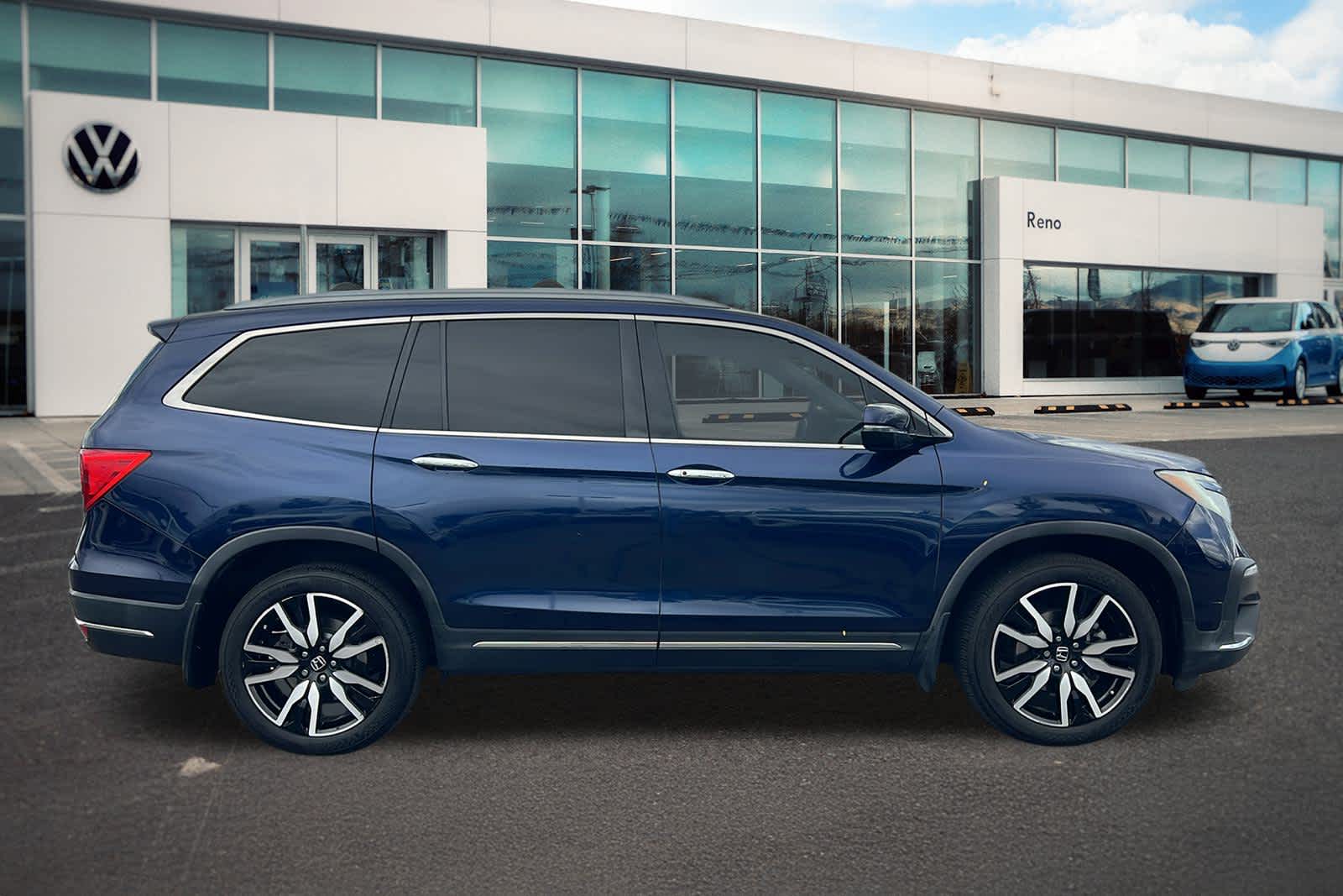 Thumbnail: 2019 Honda Pilot - 4