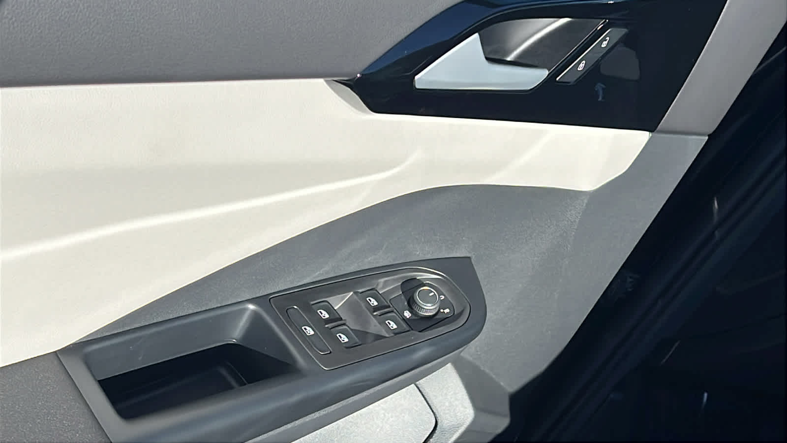 Thumbnail: 2026 Volkswagen Taos - 22