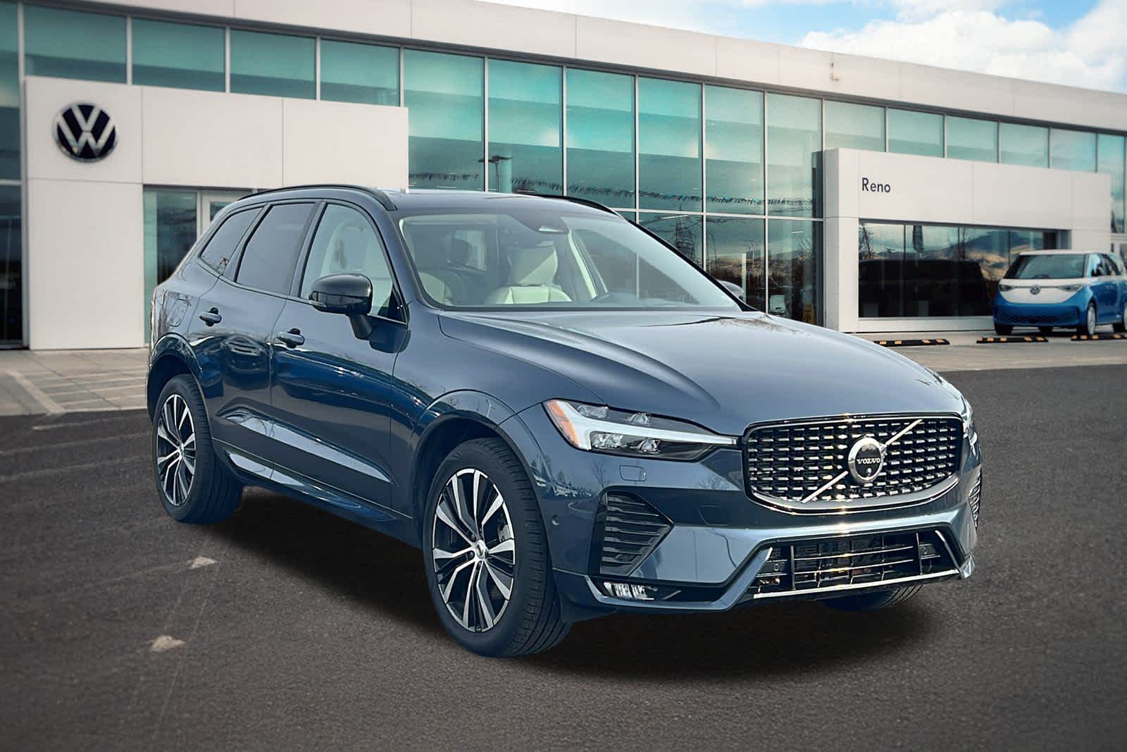 Thumbnail: 2023 Volvo XC60 - 3