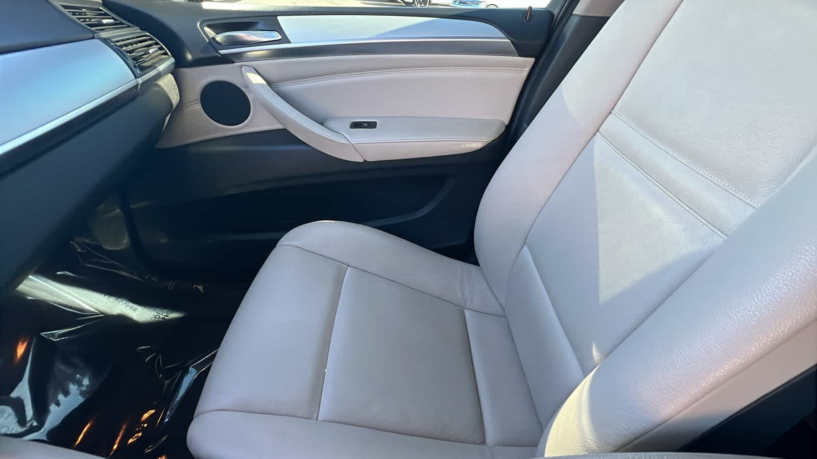 Thumbnail: 2008 BMW X6 - 12