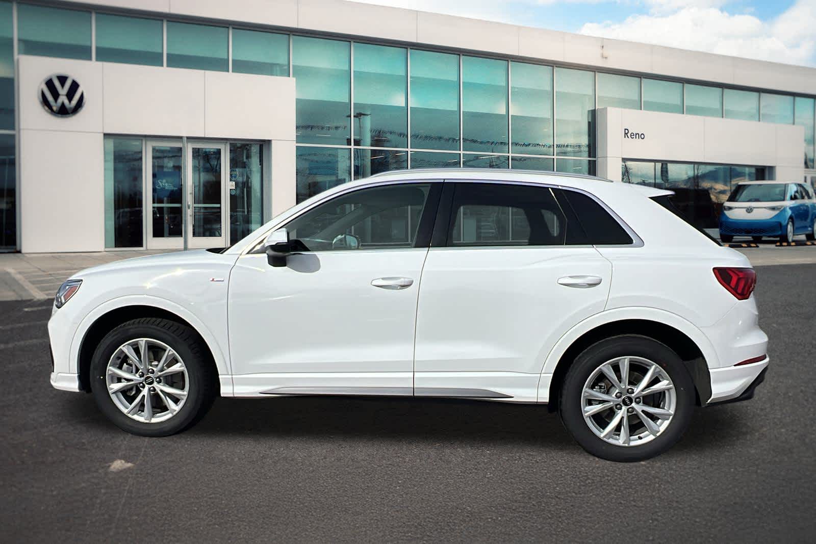 Thumbnail: 2023 Audi Q3 - 8