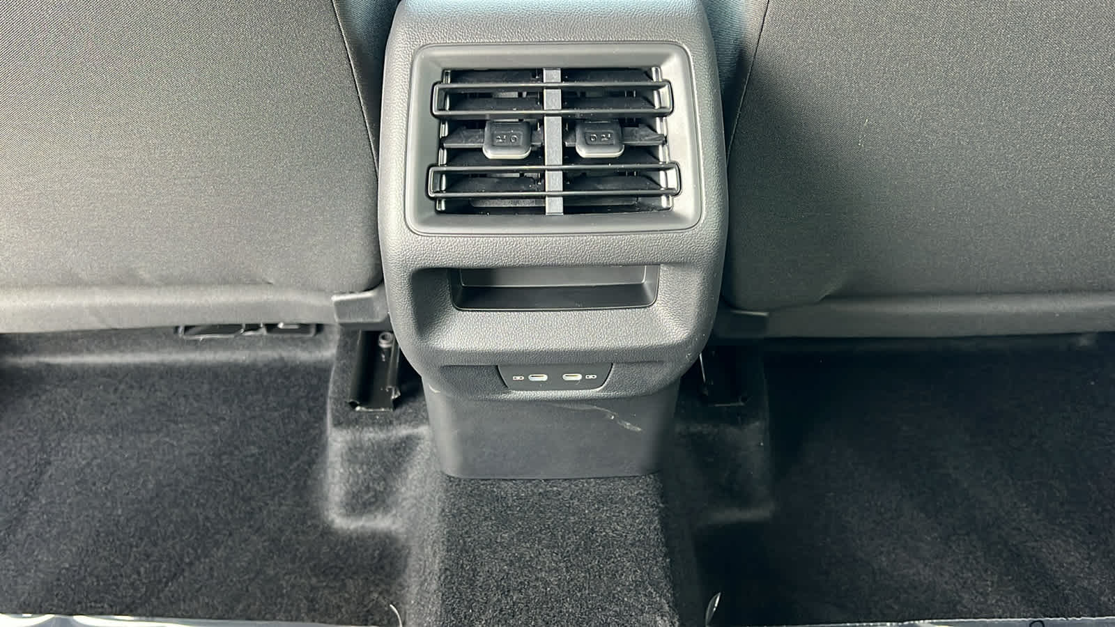 Thumbnail: 2026 Volkswagen Tiguan - 25