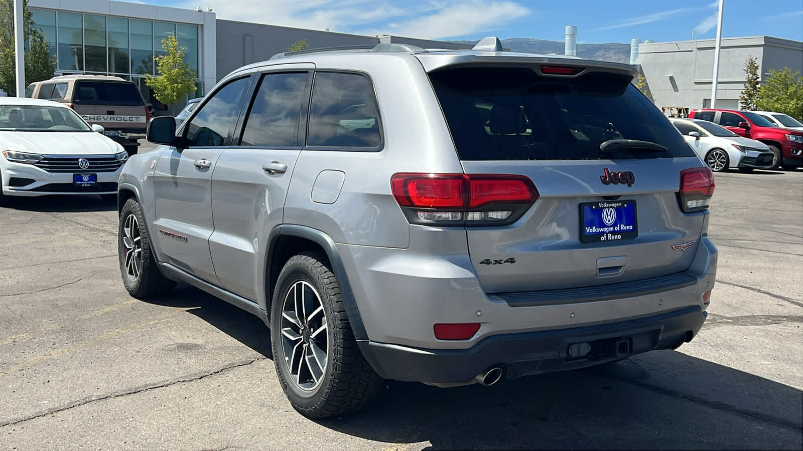 Thumbnail: 2020 Jeep Grand Cherokee - 7
