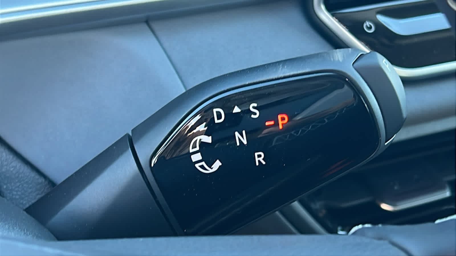 Thumbnail: 2026 Volkswagen Tiguan - 13