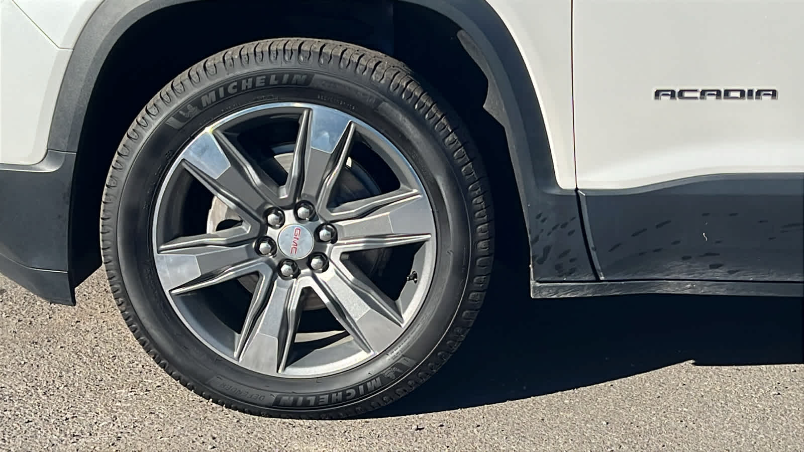 Thumbnail: 2017 GMC Acadia - 9