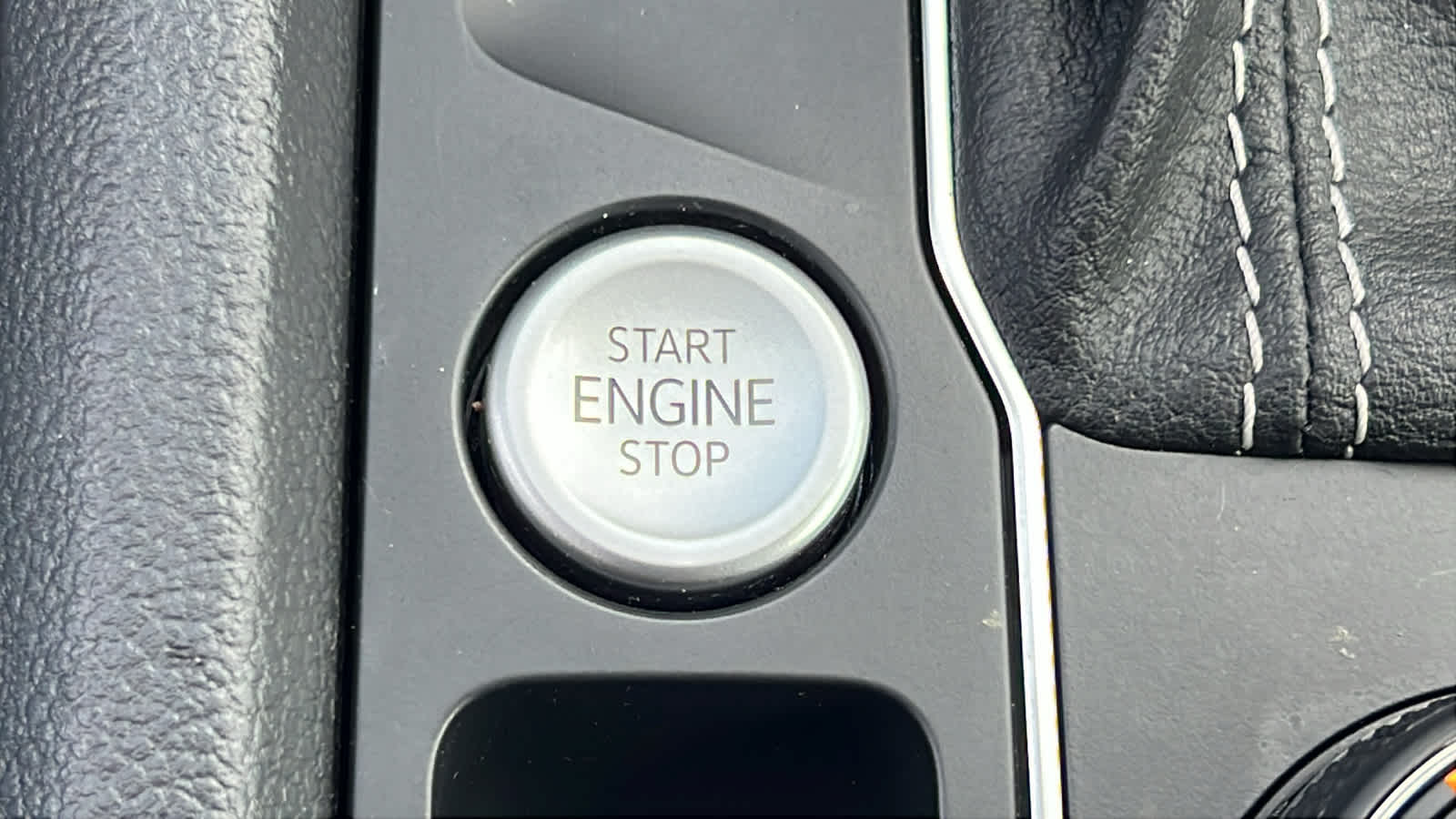 Thumbnail: 2021 Volkswagen Atlas - 17