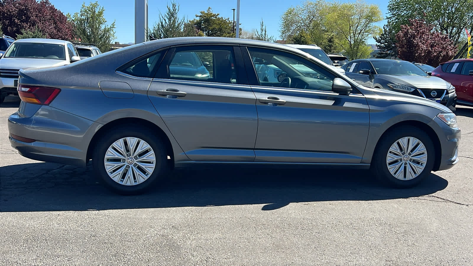 Thumbnail: 2019 Volkswagen Jetta - 4