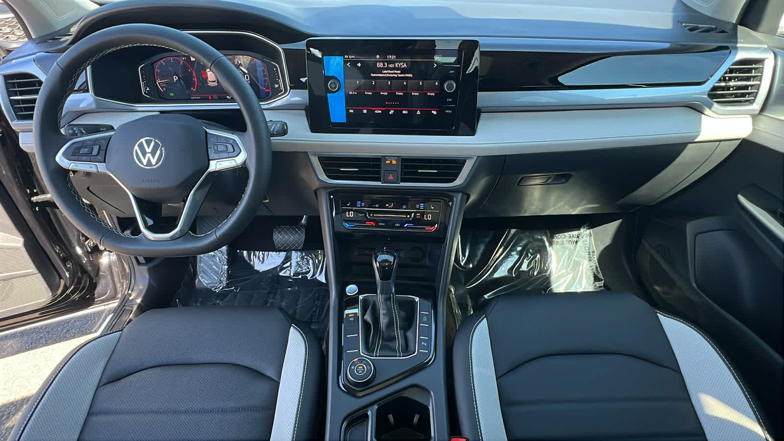 Thumbnail: 2025 Volkswagen Taos - 26