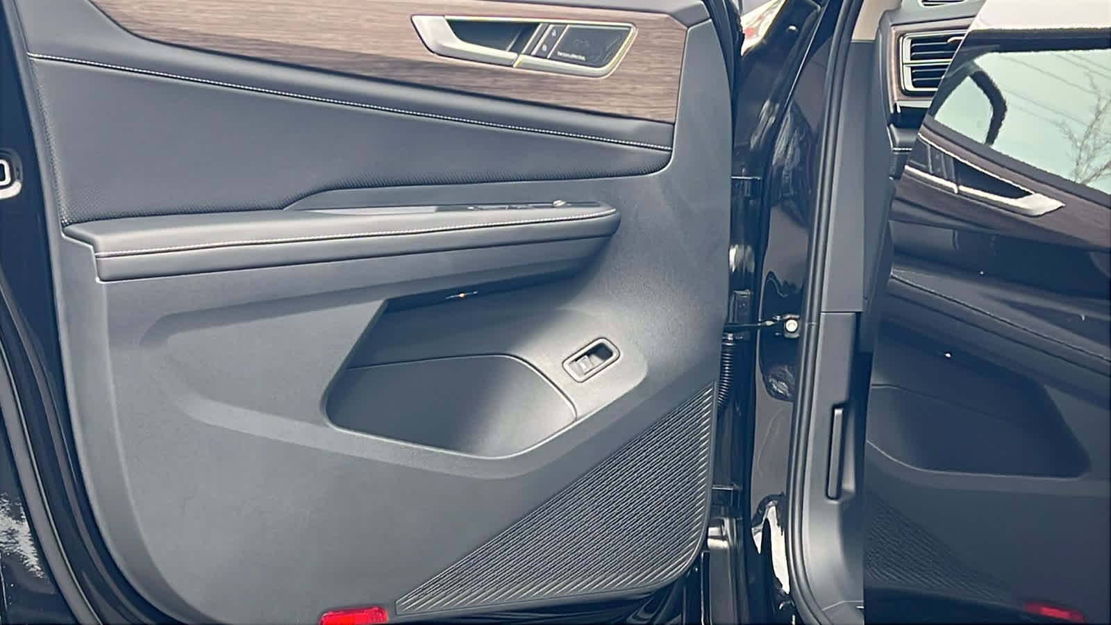 Thumbnail: 2026 Volkswagen Atlas - 23