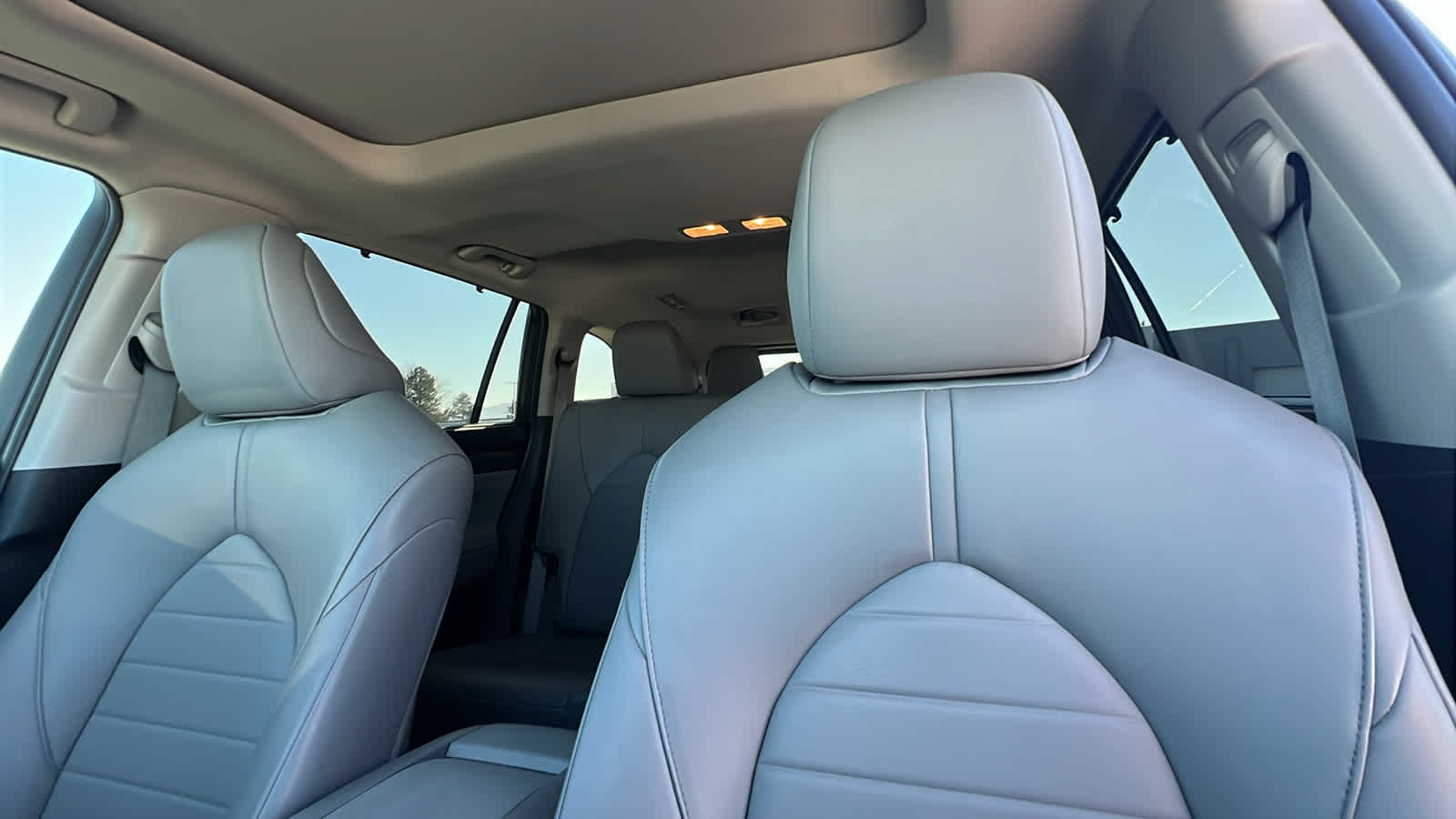 Thumbnail: 2024 Toyota Highlander - 11