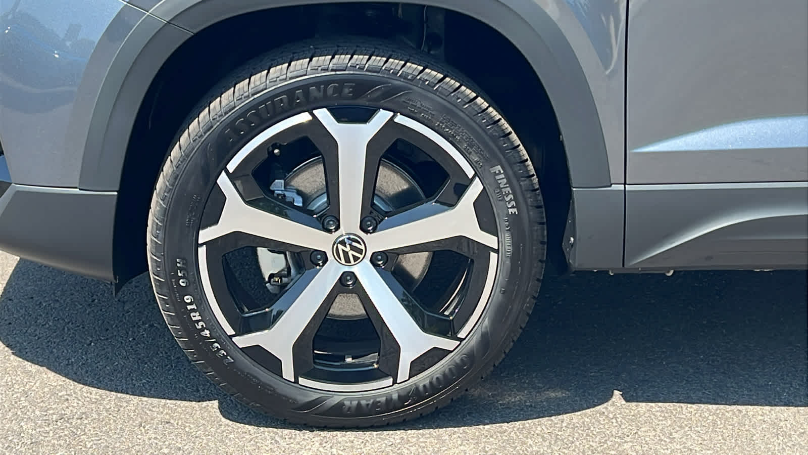 Thumbnail: 2025 Volkswagen Taos - 9