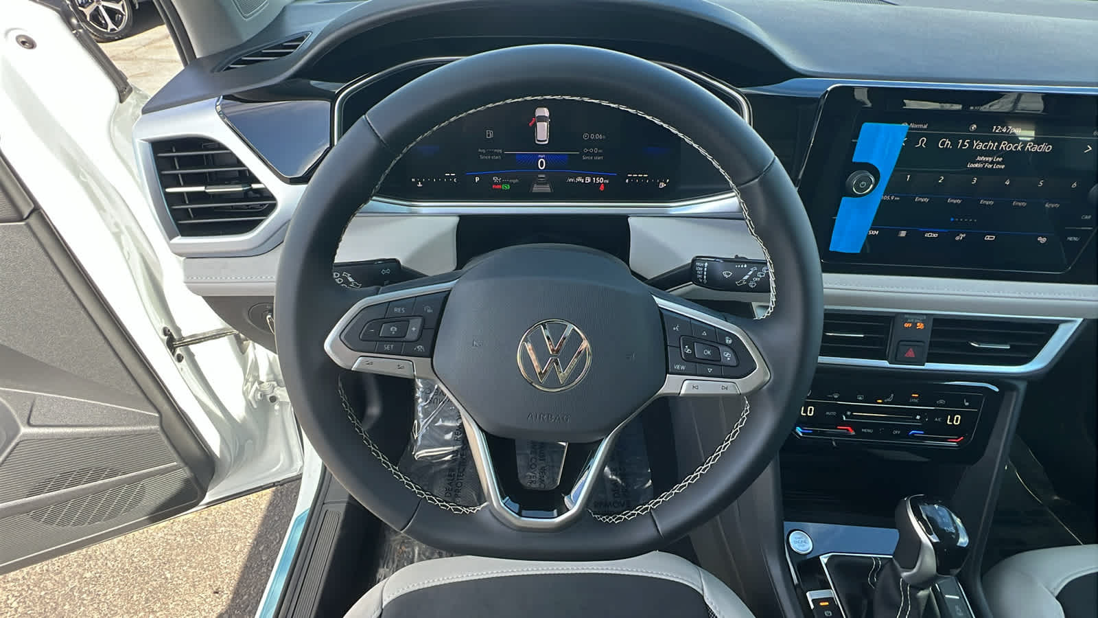 Thumbnail: 2026 Volkswagen Taos - 18