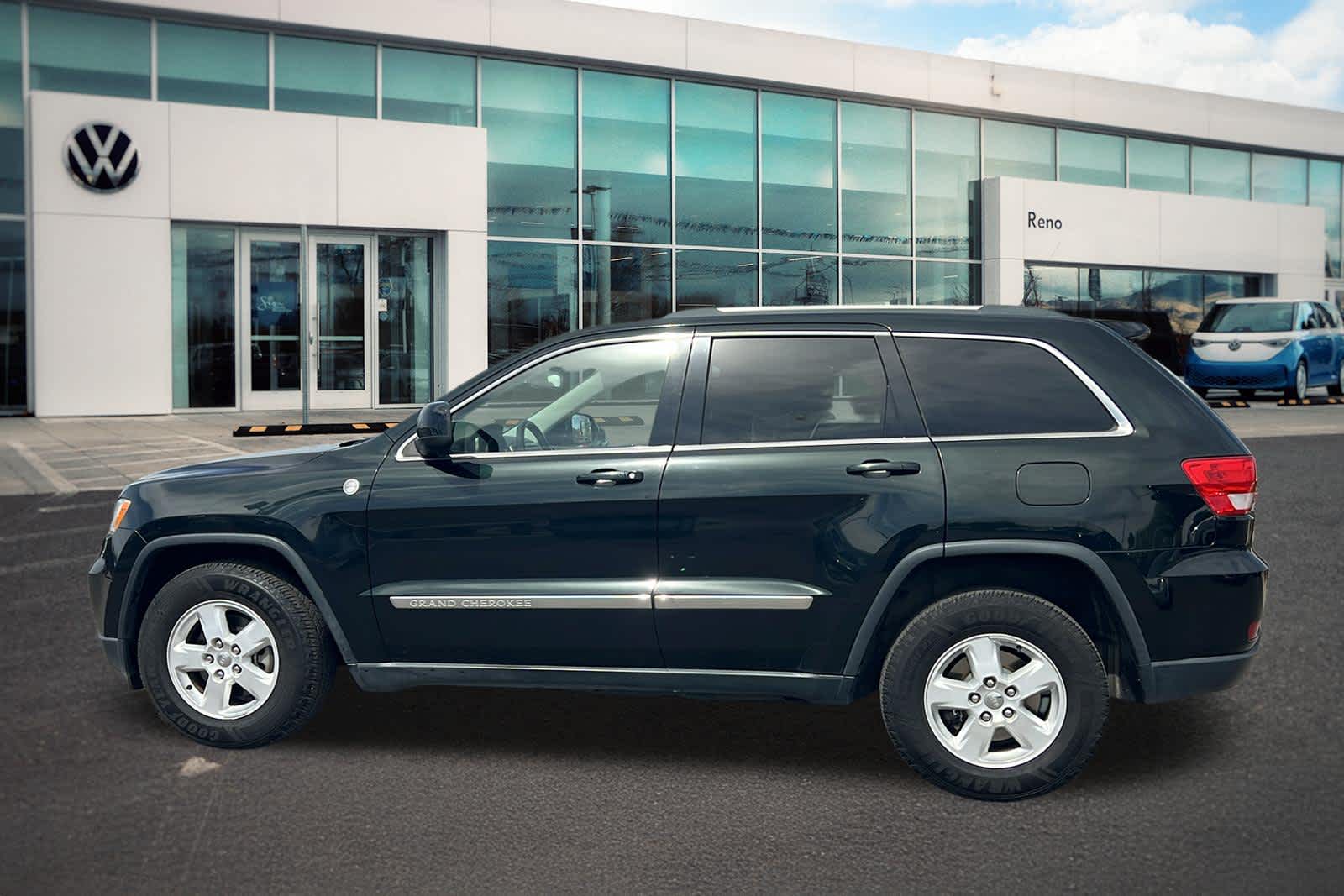 Thumbnail: 2012 Jeep Grand Cherokee - 8