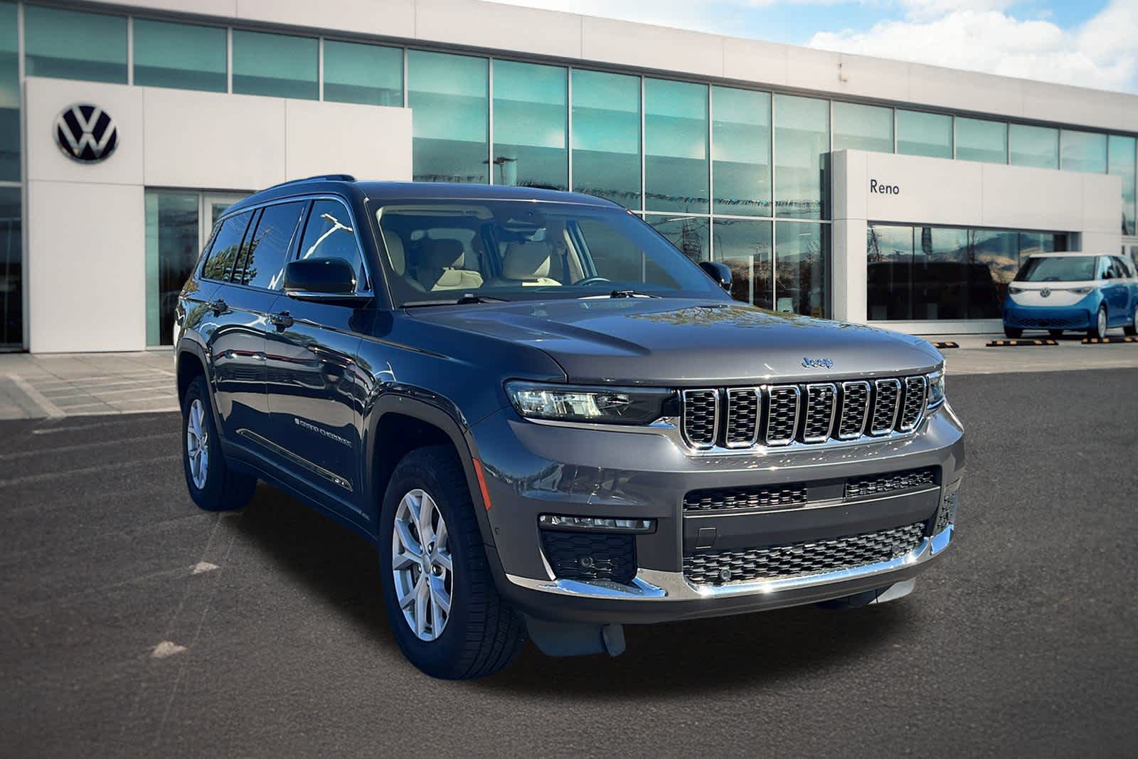 Thumbnail: 2022 Jeep Grand Cherokee - 3