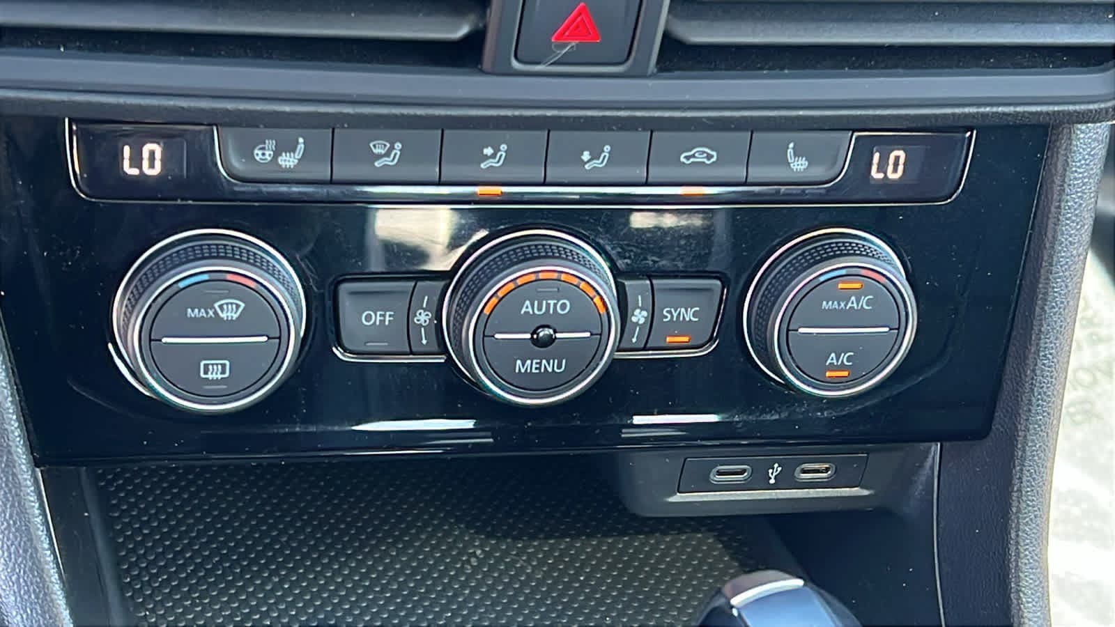 Thumbnail: 2021 Volkswagen Jetta - 14