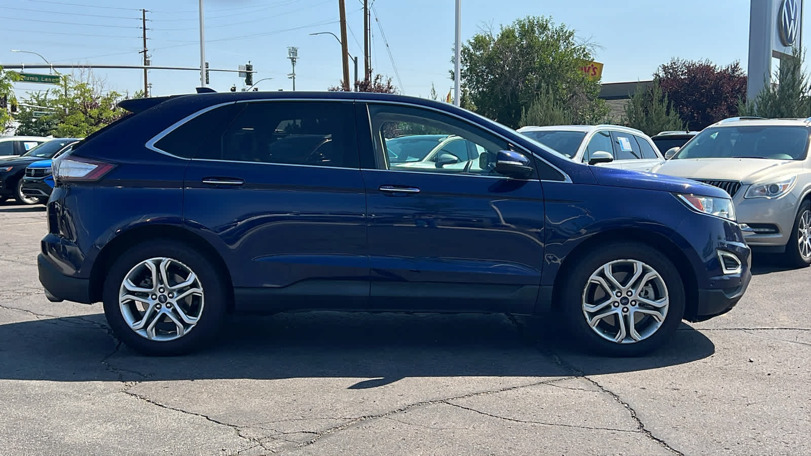 Thumbnail: 2016 Ford Edge - 4