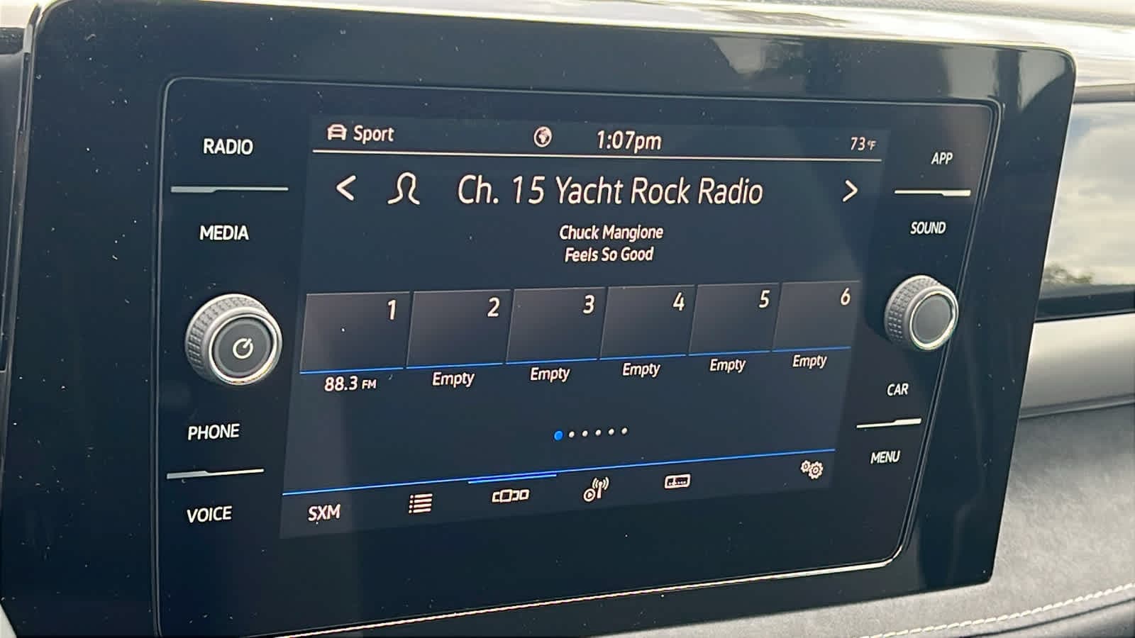 Thumbnail: 2025 Volkswagen Taos - 15