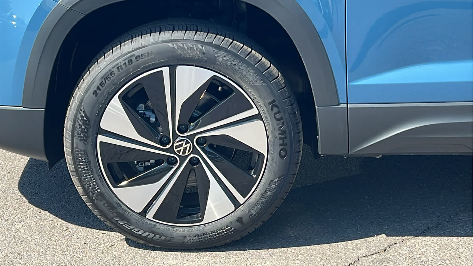 Thumbnail: 2025 Volkswagen Taos - 9