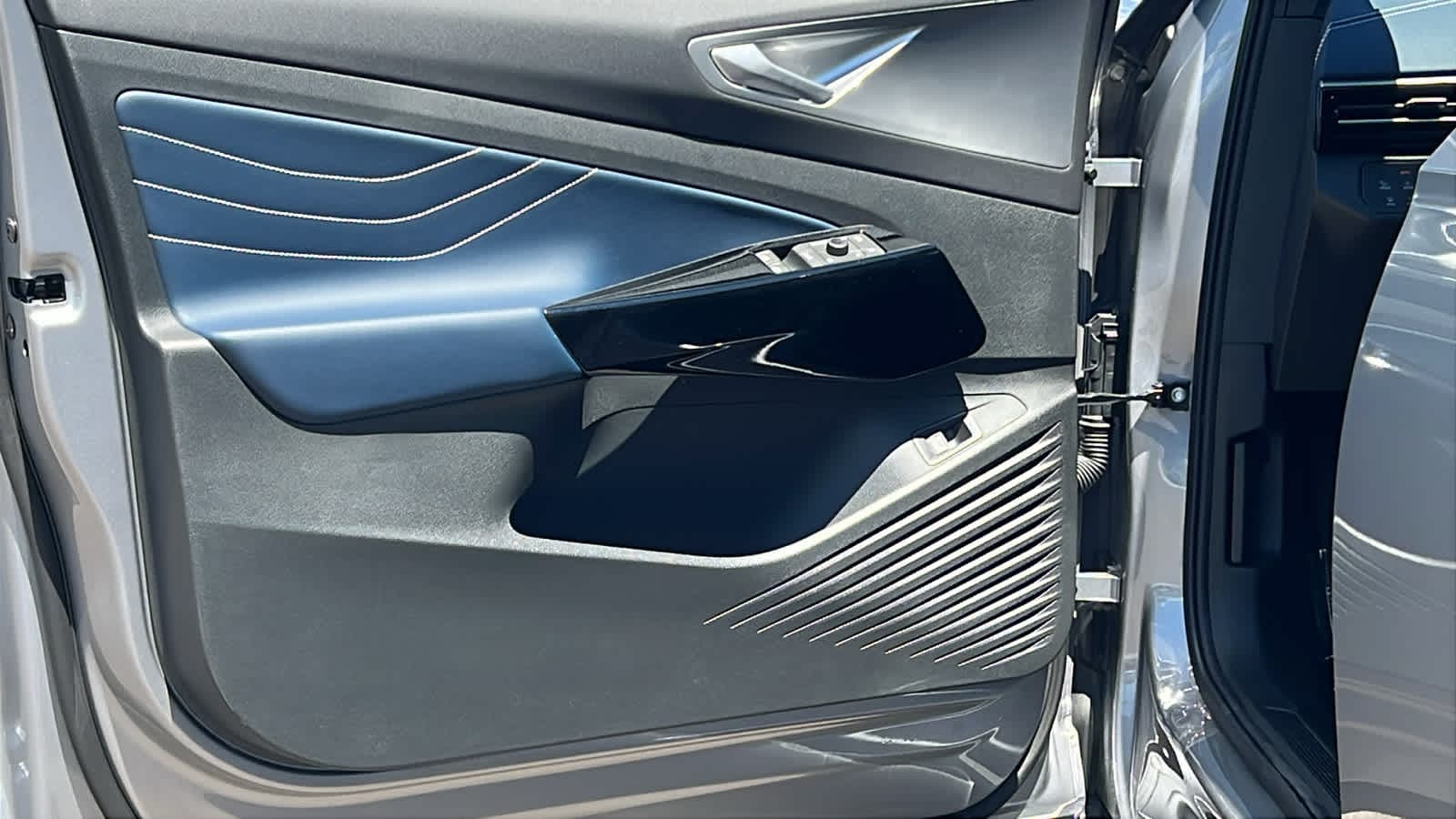 Thumbnail: 2025 Volkswagen ID.4 - 23