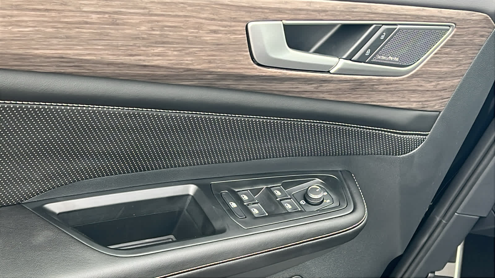 Thumbnail: 2026 Volkswagen Atlas - 22