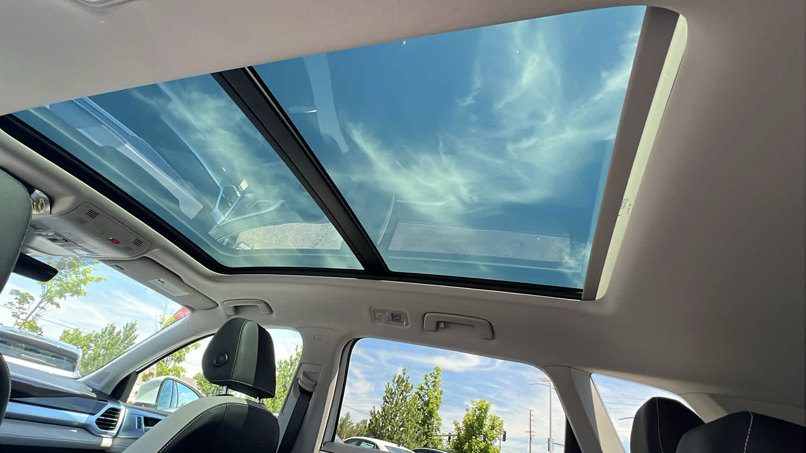 Thumbnail: 2025 Volkswagen Taos - 31