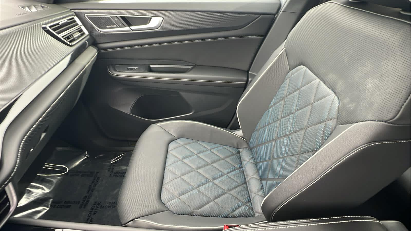 Thumbnail: 2026 Volkswagen Atlas - 12