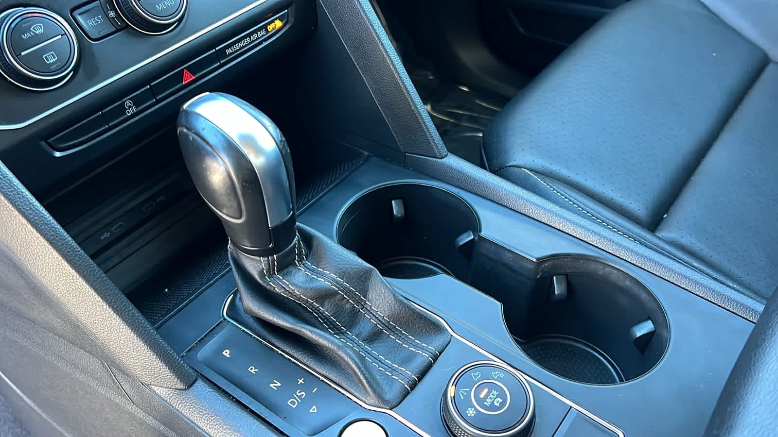 Thumbnail: 2021 Volkswagen Atlas - 13