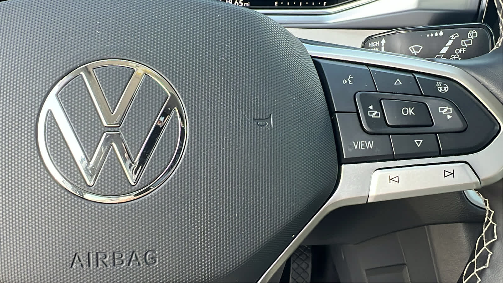 Thumbnail: 2025 Volkswagen Taos - 20