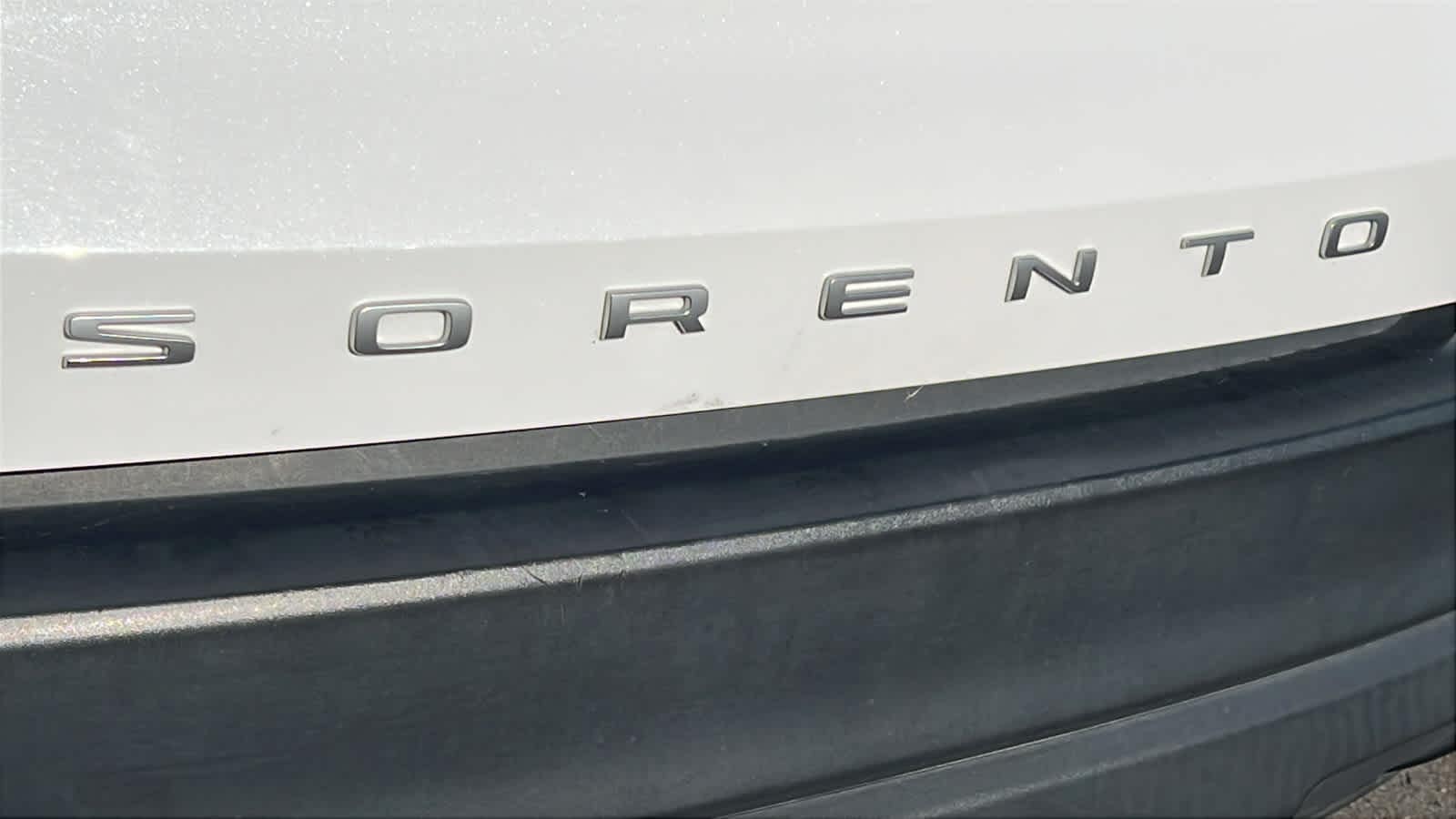 Thumbnail: 2022 Kia Sorento - 28