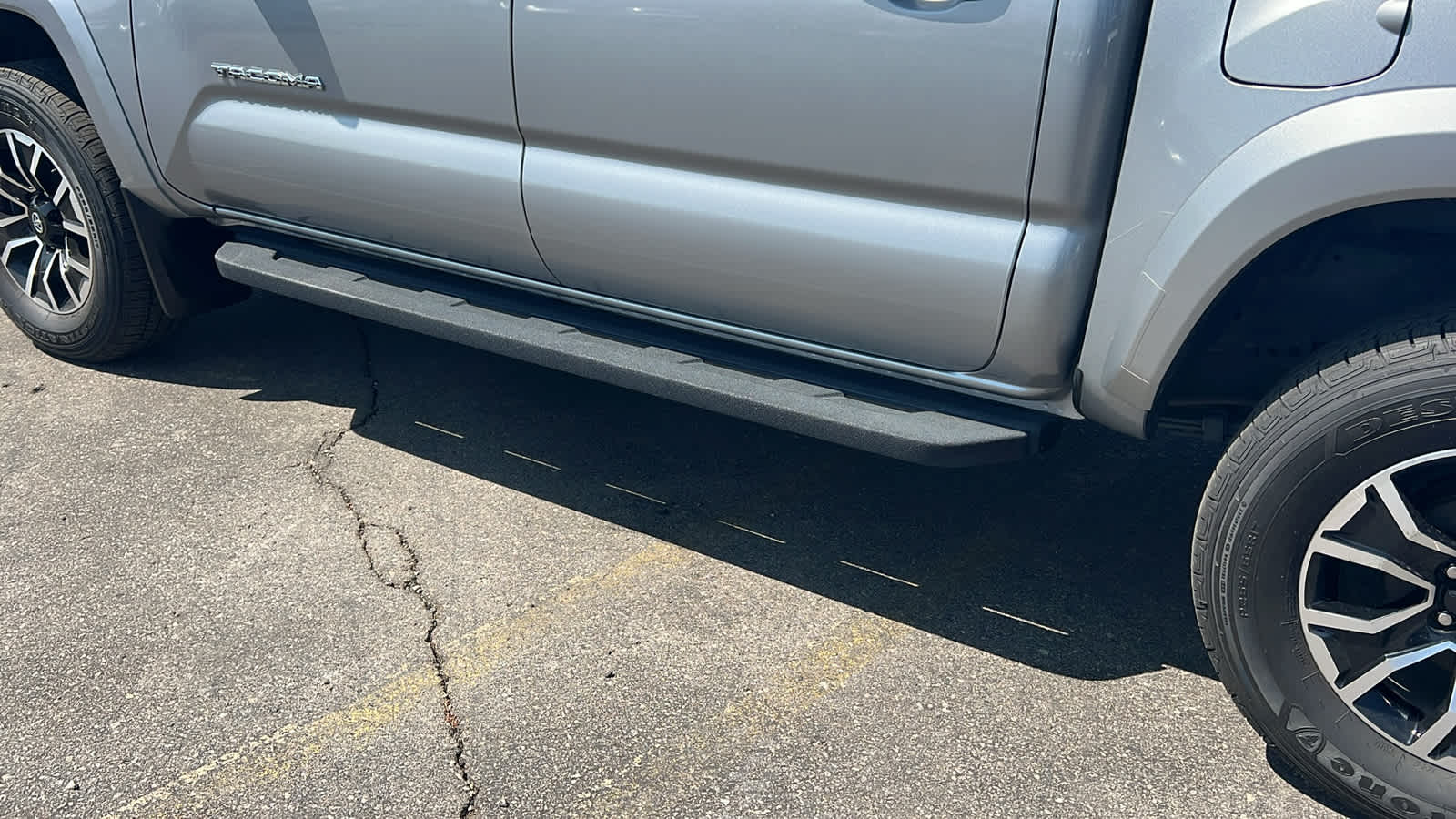 Thumbnail: 2021 Toyota Tacoma - 10