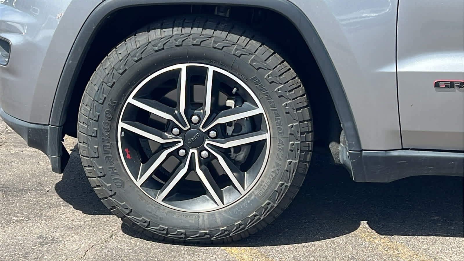 Thumbnail: 2020 Jeep Grand Cherokee - 9