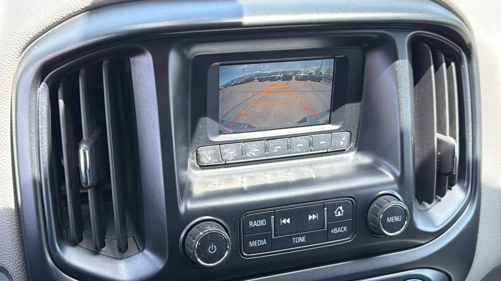 Thumbnail: 2016 Chevrolet Colorado - 15