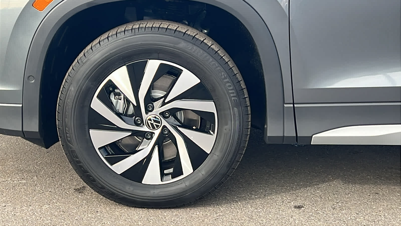 Thumbnail: 2026 Volkswagen Tiguan - 9