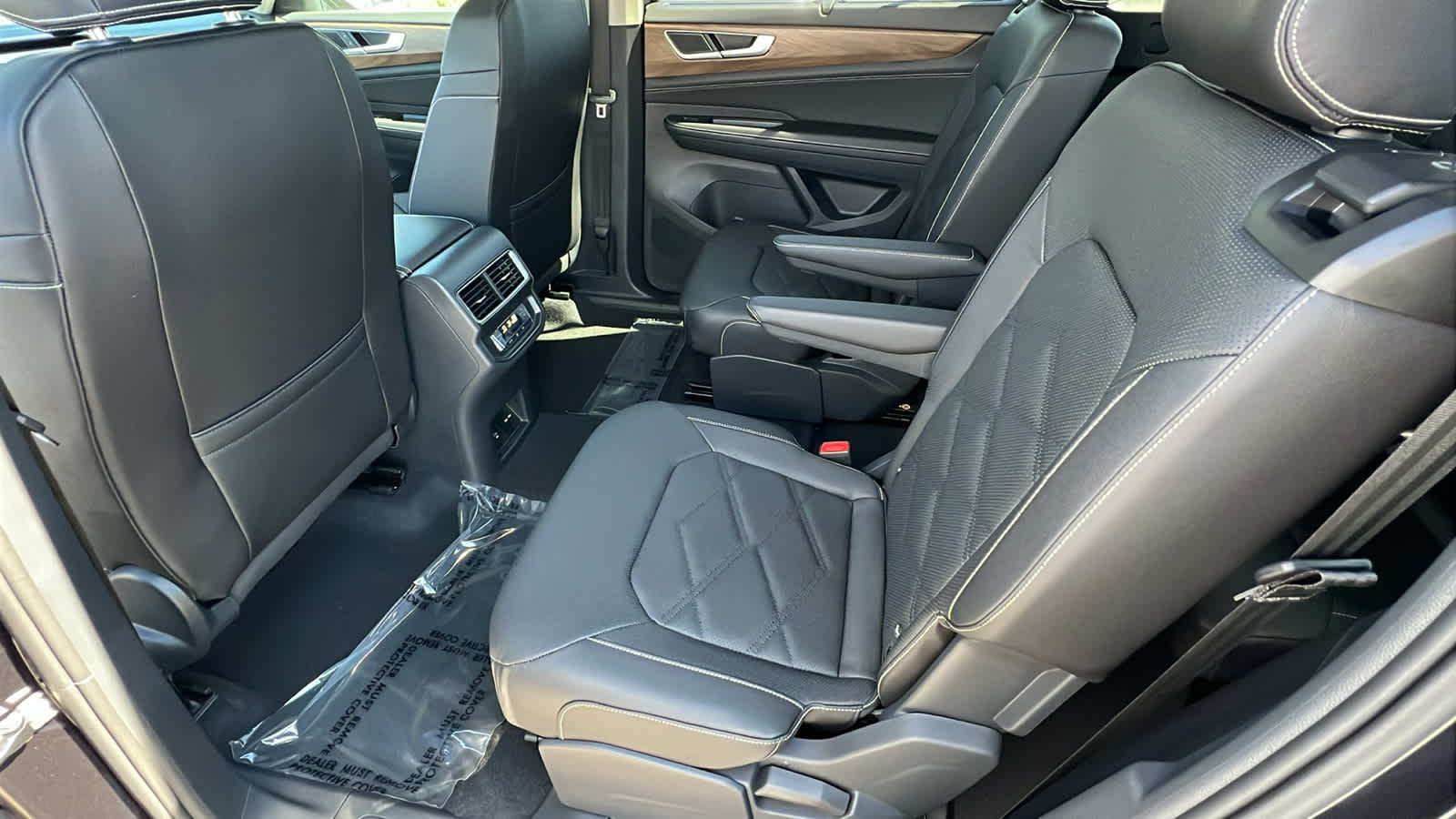 Thumbnail: 2026 Volkswagen Atlas - 24