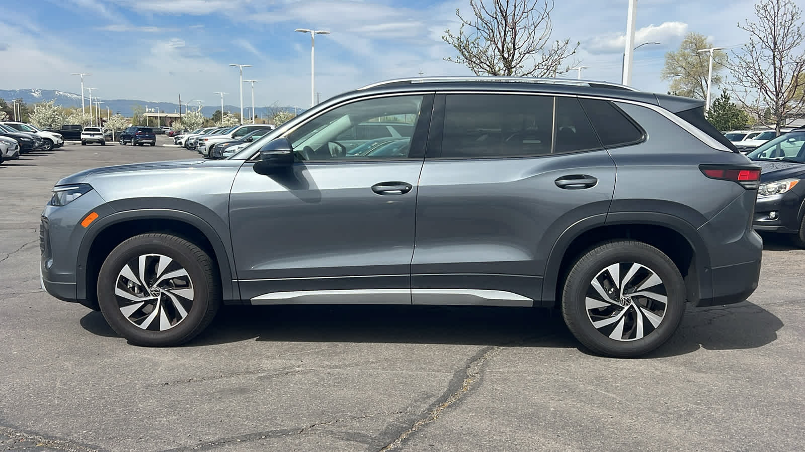 Thumbnail: 2026 Volkswagen Tiguan - 8