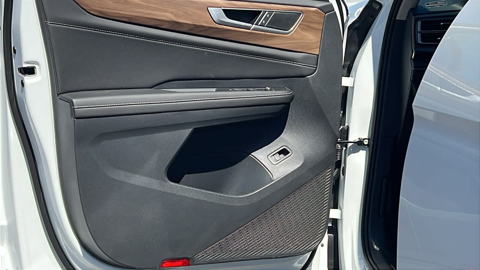 Thumbnail: 2026 Volkswagen Atlas - 23