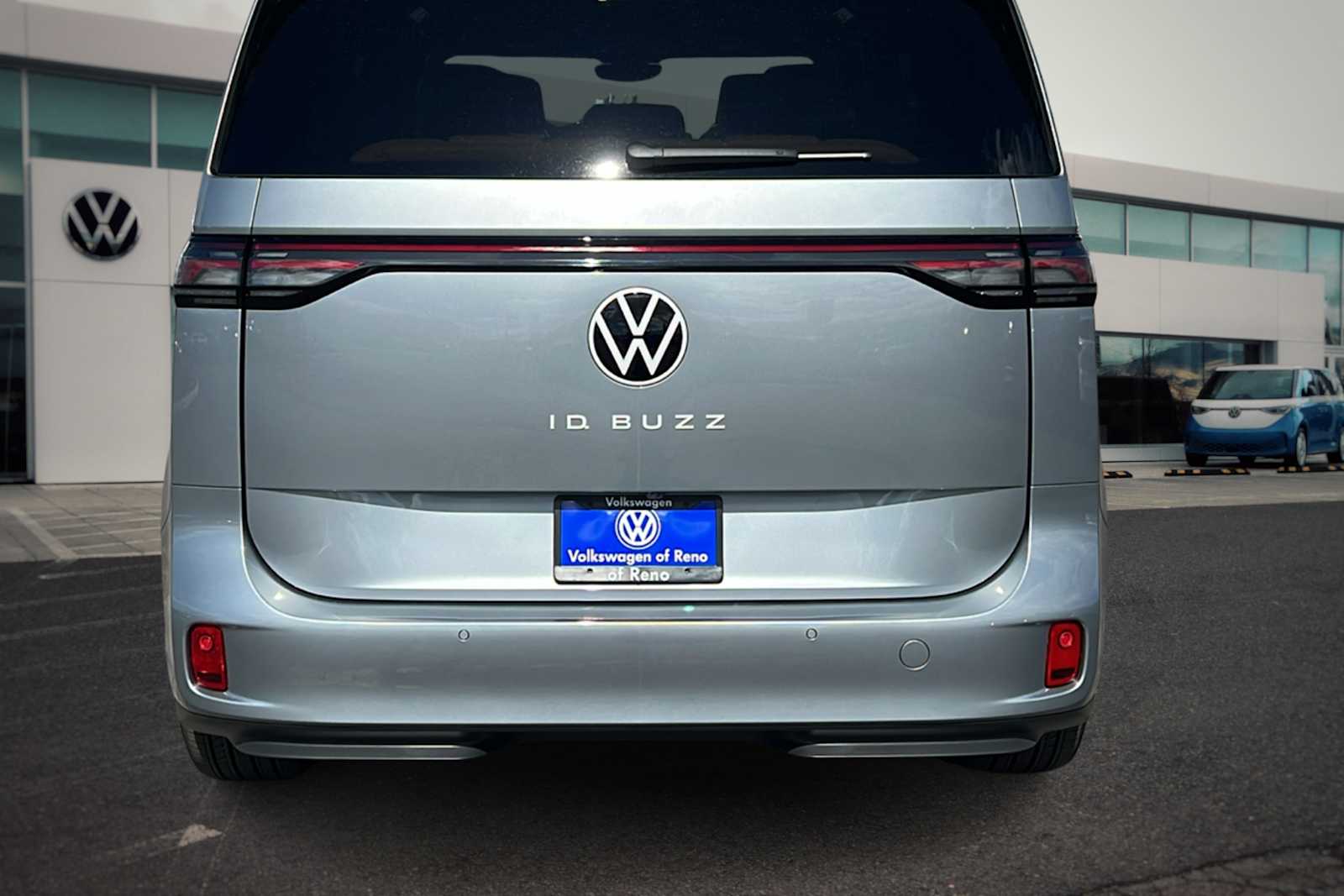 Thumbnail: 2025 Volkswagen ID.Buzz - 4
