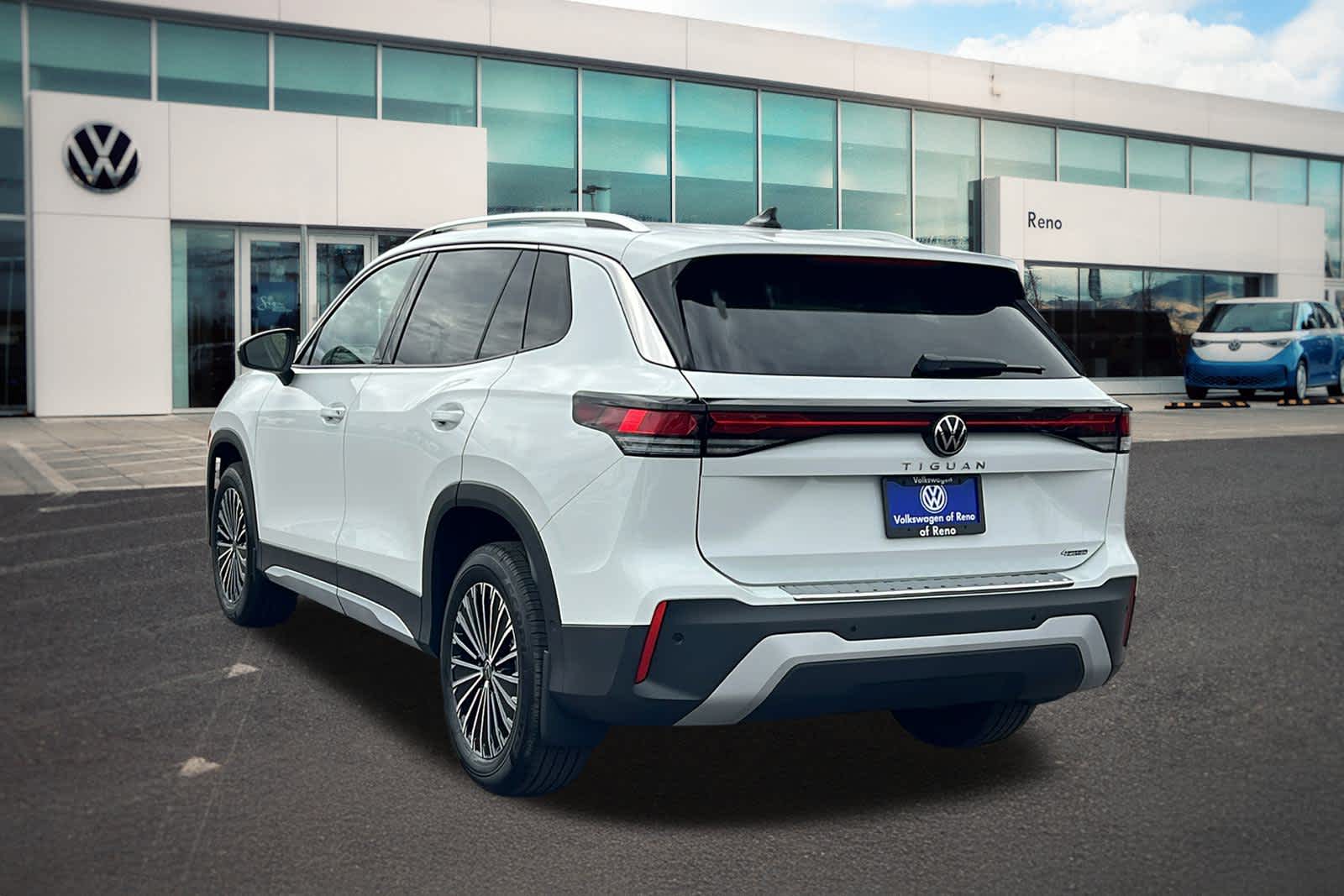 Thumbnail: 2025 Volkswagen Tiguan - 7