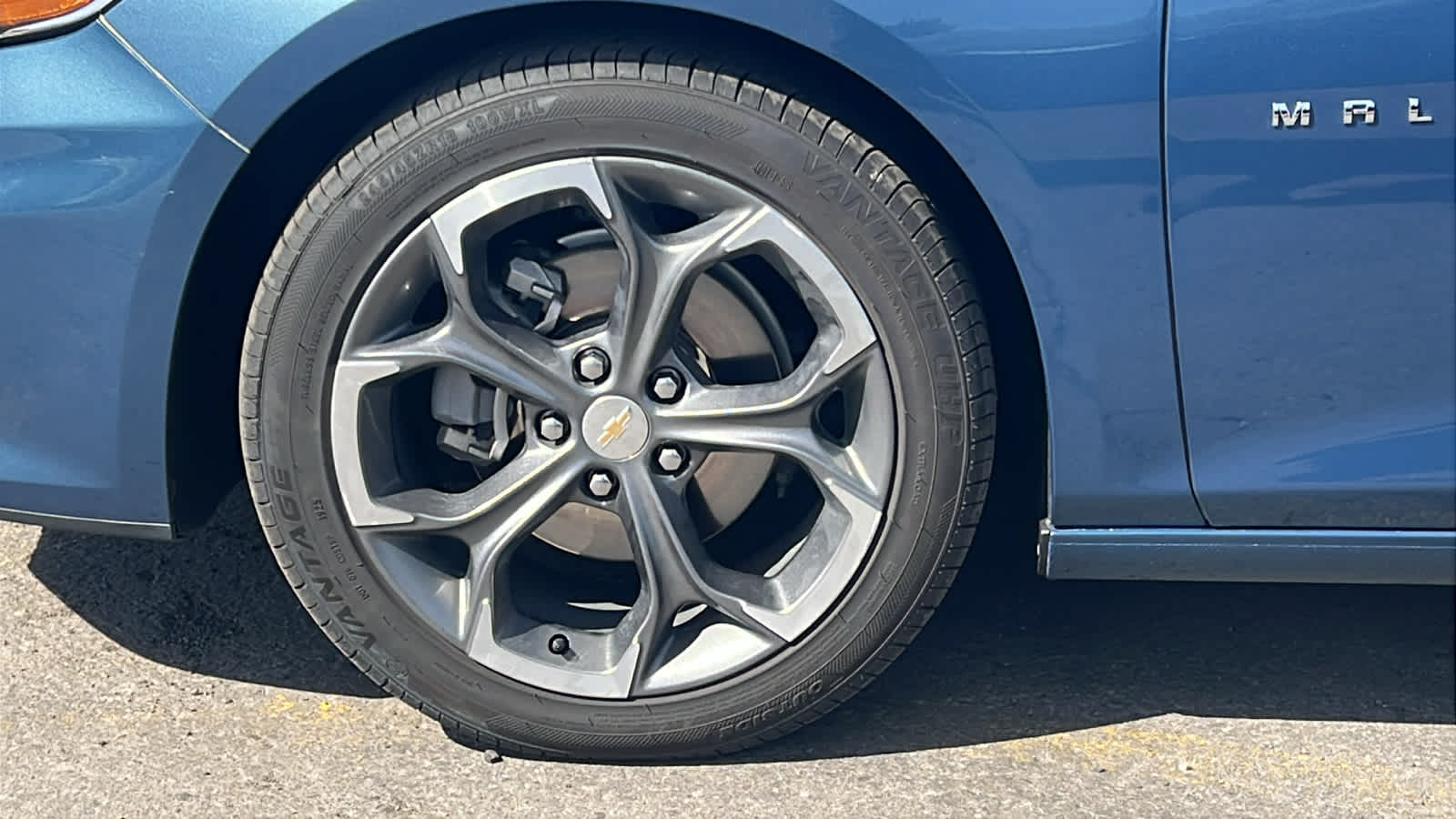 Thumbnail: 2024 Chevrolet Malibu - 9